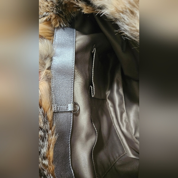 Coach Beige Tote with Fur Trim - Picture 6 of 13